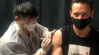 Ο Hugh Jackman λέει ότι ακόμη και ο Wolverine χρειάζεται εμβόλιο κατά του Covid-19