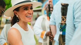 Η Meghan Markle casual κοντά στο σπίτι της - Το πανάκριβο μπρελόκ στα κλειδιά της