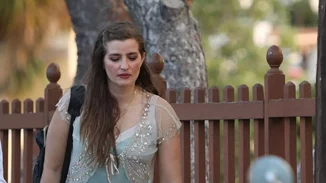 "Να με λες μαμά" | Η Μαρία Κίτσου μεταμορφώνεται στην "Ξένια" για τη νέα σειρά του alpha