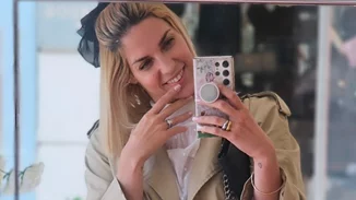 Μαντώ Γαστεράτου | Και πάλι στο νοσοκομείο λίγο πριν γεννήσει - Η φωτογραφία ξαπλωμένη