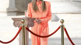 Heidi Klum | Ποζάρει τόπλες στη Μύκονο