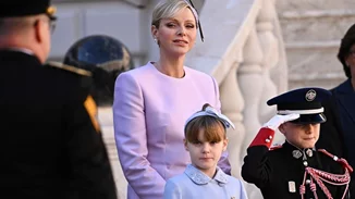 Πριγκίπισα Gabriella | Με παραμυθένιο look η 11χρονη έκλεψε την παράσταση στο μπαλκόνι του παλατιού Grimaldi