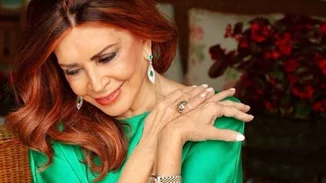 Τα εναλλακτικά γενέθλια της Μιμής Ντενίση