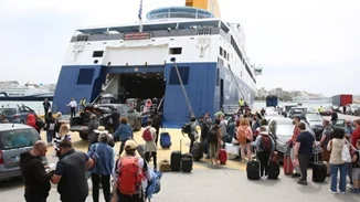 "Ασπίδα" από την πολιτεία στις αυξήσεις των ακτοπλοϊκών ναύλων – Οι προτάσεις του κλάδου