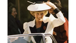 Το δώρο που χάρισε η πριγκίπισσα Άννα στην πριγκίπισσα Diana τα πρώτα της Χριστούγεννα στο Παλάτι