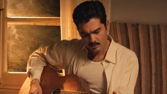 "Υπάρχω"| Δείτε το επίσημο τρέιλερ και τις αφίσες της ταινίας για τον Στέλιο Καζαντζίδη