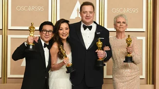 Γιατί το Everything Everywhere All at Once κέρδισε 'Τα Πάντα Όλα' στα Oscars 2023