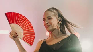 Τελικά ποιο είναι το κατάλληλο dress code για να τοποθετηθεί κανείς κατά του φασισμού;