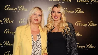 Κωνσταντίνα Σπυροπούλου | Η σπάνια φωτογραφία με τους γονείς της που θα αποκτήσουν δεύτερο εγγόνι