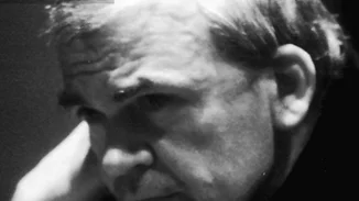 Πέθανε στα 94 του χρόνια ο Milan Kundera, συγγραφέας του βιβλίου "Η αβάσταχτη ελαφρότητα του είναι"