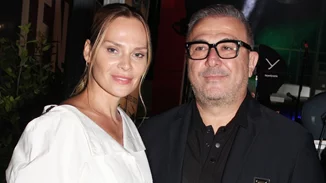 Υβόννη Μπόσνιακ & Αντώνης Ρέμος σε ραντεβού για δύο | Η νέα κοινή εμφάνιση στο κέντρο της Γλυφάδας