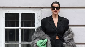 Οι αλλαγές που πρέπει να κάνεις στη ντουλάπα σου ώστε να ντύνεσαι πιο εύκολα και γρήγορα