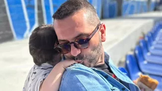 Ο Λεωνίδας Κουτσόπουλος έχει χιούμορ | Η ανατρεπτική αφιέρωση στον γιο του, Κίμωνα για τη νέα σχολική χρονιά