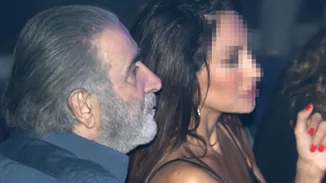 Λάκης Λαζόπουλος | Η σπάνια εμφάνιση με εντυπωσιακή μελαχρινή γυναίκα στο πλευρό του (pics)