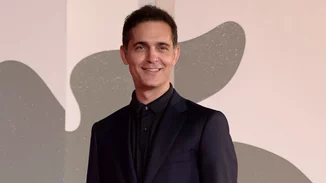 La casa de papel | Ο Berlin πιο όμορφος από ποτέ στα πρώτα χρόνια της καριέρας σε ηλικία 25 ετών