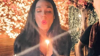 Γενέθλια για την Ιωάννα Τριανταφυλλίδου | Το μικρό πάρτι με τον Πάνο Βλάχο και η ηλικία της