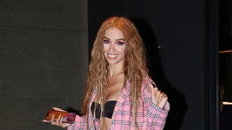 Νονά εν δράσει | Η Ελένη Φουρέιρα αγκαλιά με τα βαφτιστήρια της