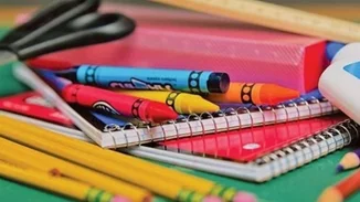 Σε ισχύ από σήμερα το καλάθι με τα σχολικά είδη