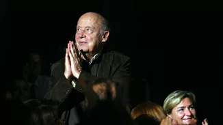 "Σταμάτησαν του ρολογιού οι δείκτες" | Καλλιτέχνες αποχαιρετούν τον Μίμη Πλέσσα μέσα από τα κοινωνικά δίκτυα