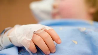 Κρήτη | Αποσωληνώθηκε η 4χρονη που κατάπιε φιστίκι - Παραμένει σε κρίσιμη κατάσταση