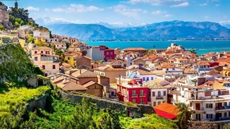 Ποιες ελληνικές πόλεις επιλέγουν ξένοι και Έλληνες για ένα "city break"