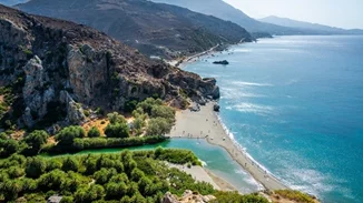 Η εξωτική παραλία της Ελλάδας που θυμίζει Καραϊβική