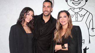 Μελίνα Νικολαΐδη | Η κοινή έξοδος με τη Δέσποινα Βανδή στο πάρτι του συντρόφου της