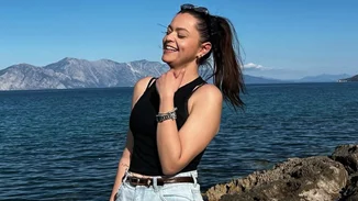 Μαριτίνα Ντενίση | Με το πιο σέξι strapless μαγιό στην παραλία