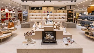 Το πολυκατάστημα notos Αθήνας καλωσορίζει το ελληνικό brand TSAKIRIS MALLAS