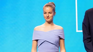 Η πριγκίπισσα Leonor φόρεσε ένα blazer από τη Zara που μπορείς να φορέσεις και καλοκαίρι