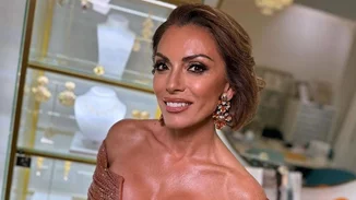 H 16χρονη κόρη της Αλεξάνδρας Πασχαλίδου είναι ο ορισμός της Ελληνίδας καλλονής