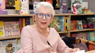 "Εμπαθείς ερασιτέχνες, δίχως ψήγμα αντικειμενικότητας" | Η σκληρή κριτική της Έλενας Ακρίτα σε Γιάννη Πρετεντέρη και Ράνια Τζίμα