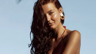 Προτιμάς να μην βαφτείς εξαιτίας του καύσωνα; 6 tips για να δείχνεις όμορφη και φρέσκια ακόμα και χωρίς ίχνος μακιγιάζ