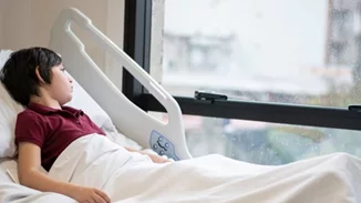 Ηπατίτιδα στα παιδιά | Αυτά είναι τα ύποπτα συμπτώματα - Τι πρέπει να χτυπήσει "καμπανάκι" στους γονείς