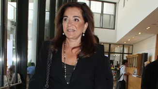 Ντόρα Μπακογιάννη | Μία γυναίκα που έμαθε στη ζωή της να μάχεται σαν άντρας