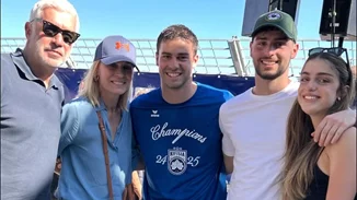 Περήφανοι γονείς ο Αντώνης Νικοπολίδης και η Βάσω Στασινού | Η νέα οικογενειακή φωτογραφία με τα πανέμορφα παιδιά τους