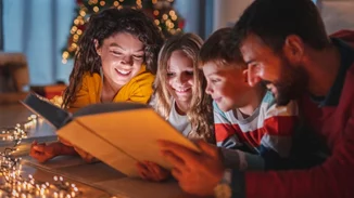 5 παιδικά βιβλία που θέλουμε οπωσδήποτε να διαβάσουμε μαζί με τα παιδιά αυτά τα Χριστούγεννα