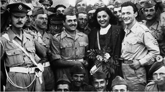 Σοφία Βέμπο | "Η τραγουδίστρια της Νίκης" είναι συνυφασμένη πάντα με την εθνική μας επέτειο