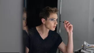 Push the Boundaries | O Edward Στεργίου φωτογραφίζεται αποκλειστικά για το Harper’s Bazaar Greece