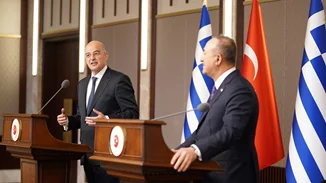 Κόντρα Δένδια - Τσαβούσογλου | To Twitter αποθεώνει τον Έλληνα ΥΠΕΞ