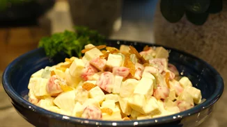 Πατατοσαλάτα με γιαούρτι | Η πιο light εκδοχή με ανεπανάληπτη γεύση από την Αργυρώ Μπαρμπαρίγου