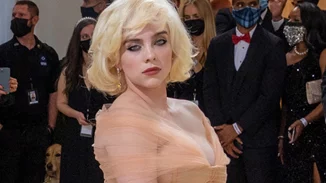 2021 Rewind | Τα πιο πολυσυζητημένα beauty looks στο κόκκινο χαλί φέτος