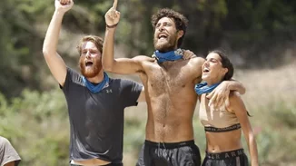 Βέλλη, Μπάρτζης & Καφετζής κάνουν "remake" μια σκηνή του Survivor με τα νέα τους looks