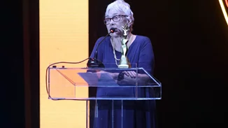 Ξένια Καλογεροπούλου |  Θεατρική πρεμιέρα για τη μεγάλη πρωταγωνίστρια