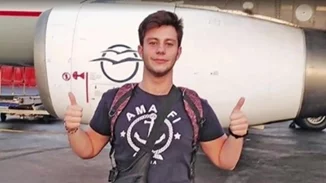 Τραγωδία στα Τέμπη | Σε κρίσιμη κατάσταση ο 20χρονος που σώθηκε από το πρώτο βαγόνι - Σε ένα θαύμα ελπίζουν οι γονείς του