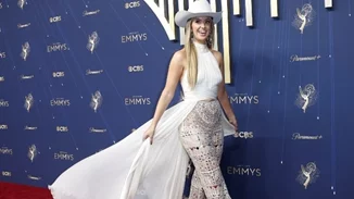 Lainey Wilson | Θα παρουσιάσει τα CMA 2025, ενώ βρίσκεται στην κορυφή των υποψηφιοτήτων