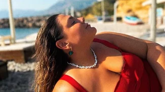 Διακοπές στο χωριό για τη Δανάη Μπάρκα