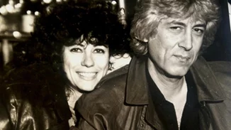 Ο Λουκιανός Κηλαηδόνης, ο Χατζιδάκις και ο βλαξ υπουργός Πολιτισμού. Μία απίθανη, αστεία ιστορία για τον Λούκι