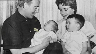 "Η μητέρα μου, η Elizabeth Taylor"