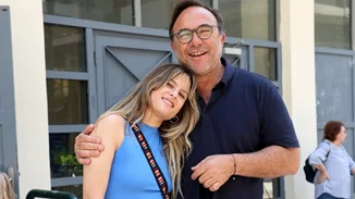 Ο Πέτρος Κόκκαλης με την 23χρονη κόρη του Σοφία στις κάλπες